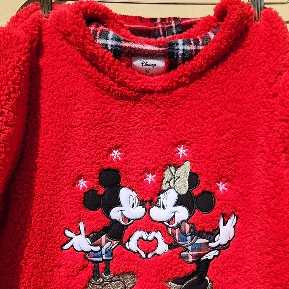 Disney Christmas  Red Fleece Pajama Set for Women - Picture 6 of 8